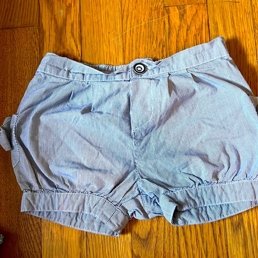 Striped bubble shorts